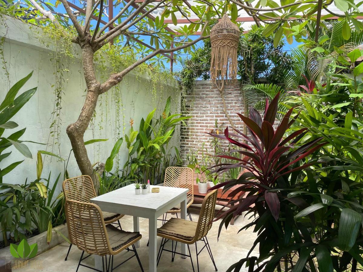The Jungle House Pansiyon Canggu Dış mekan fotoğraf